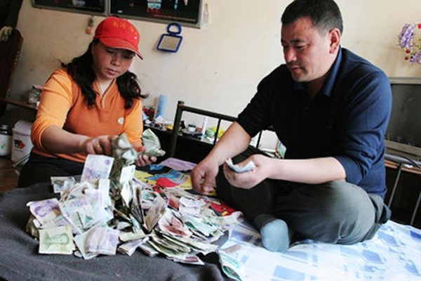 两口子做什么生意挣钱快(夫妻2个人可以赚钱的生意)