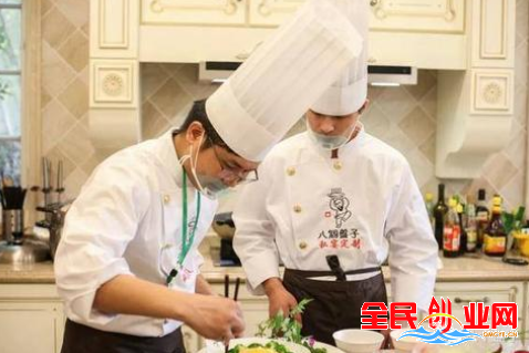 2023年现在做什么生意赚钱 日赚400的5个捞钱最快的小本创业项目