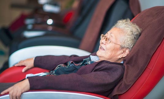 解决商品保修问题促成交