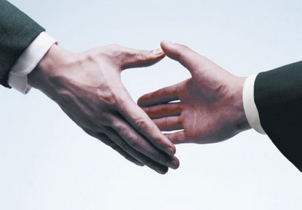 如何利用“血缘关系”拉近客户心理距离