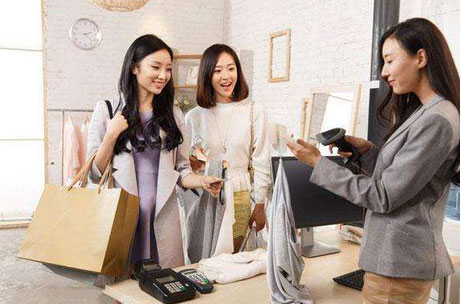 销售时如何抓住买点促进成交？