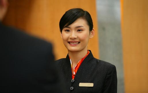 怎样接待朋友或熟人介绍来的顾客？