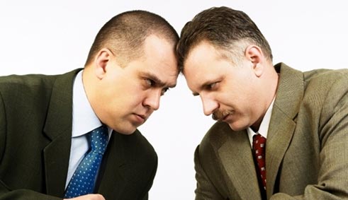 谨防过早暴露信息转换为对方的谈判筹码