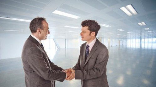 如何创造亲和力让顾客听你说